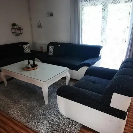 House Najla Sa Bazenom 100% Private , * Jajce